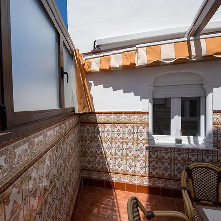 Apartment Spacious Renovated In The Heart Of Nerja